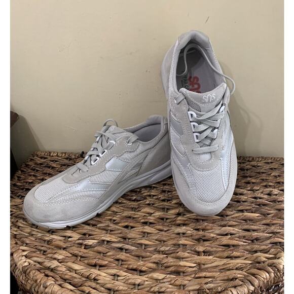 SAS Women’s Tour Mesh Gray Size 8 Wide Walking Shoes Made In USA Tripad Comfort - Picture 1 of 8